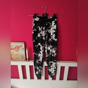 Velvety Soft Black & White Tie Dye Jogger Lounge Pants By 'Ookie & Lala' SIZE XS
